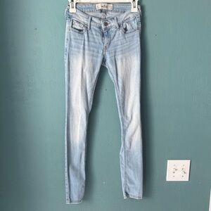 Hollister Light Wash Women's Skinny Jeans